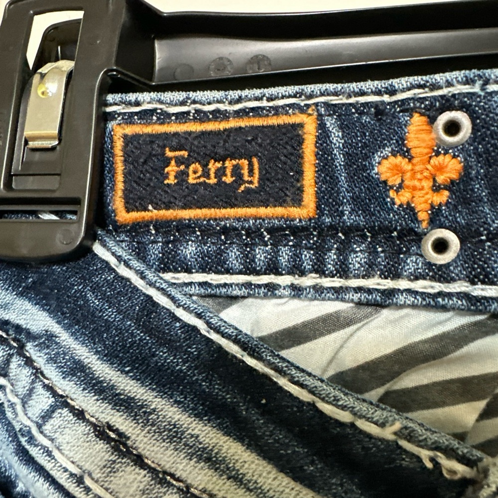 Women's Rock Revival "Ferry" Skinny Ankle Embroidered Blue Jeans Size 31 - Picture 6 of 8